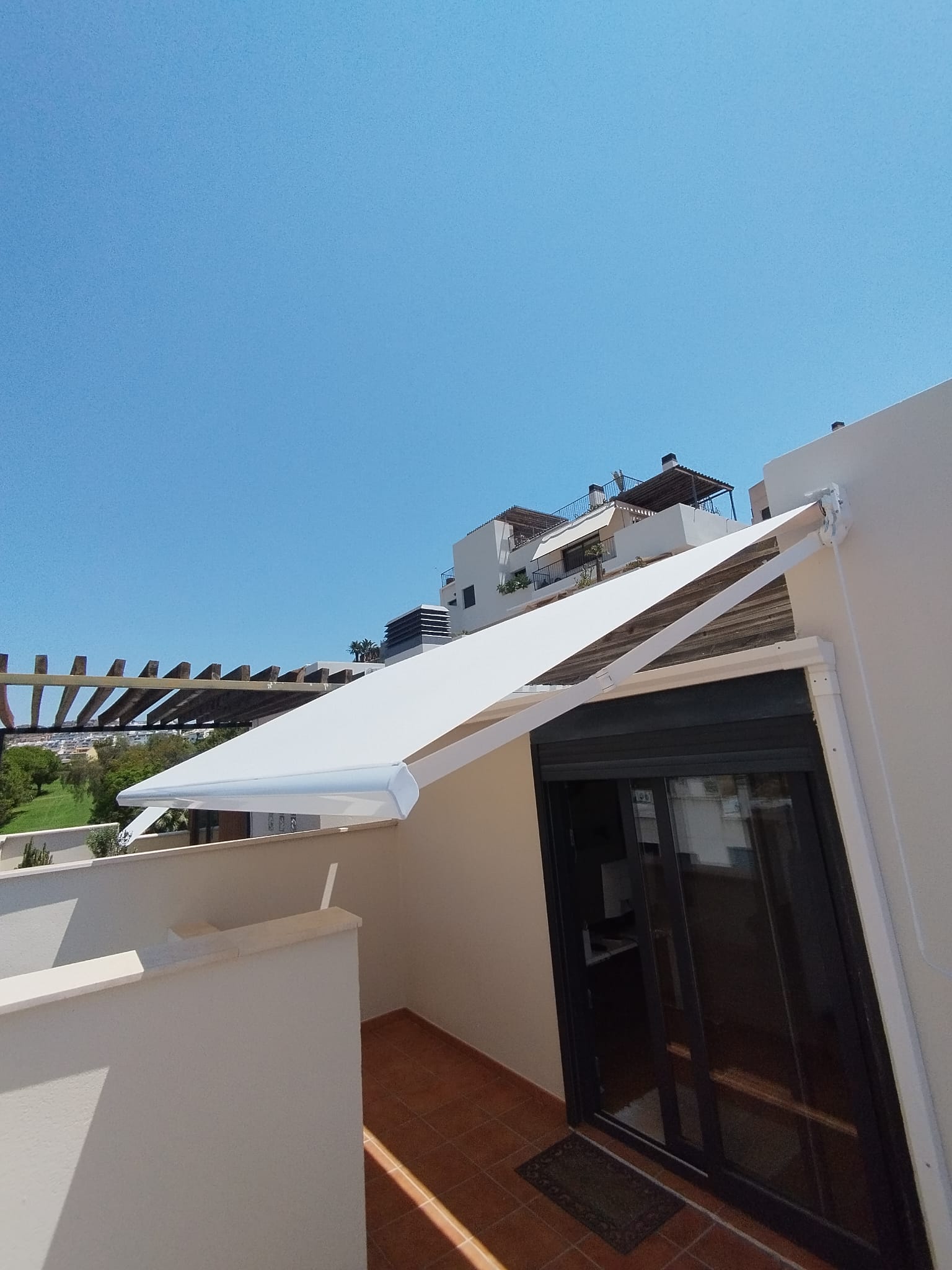 Ahorro-energético-Málaga-Toldos